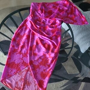 NWT One Sholder Dress ❤️